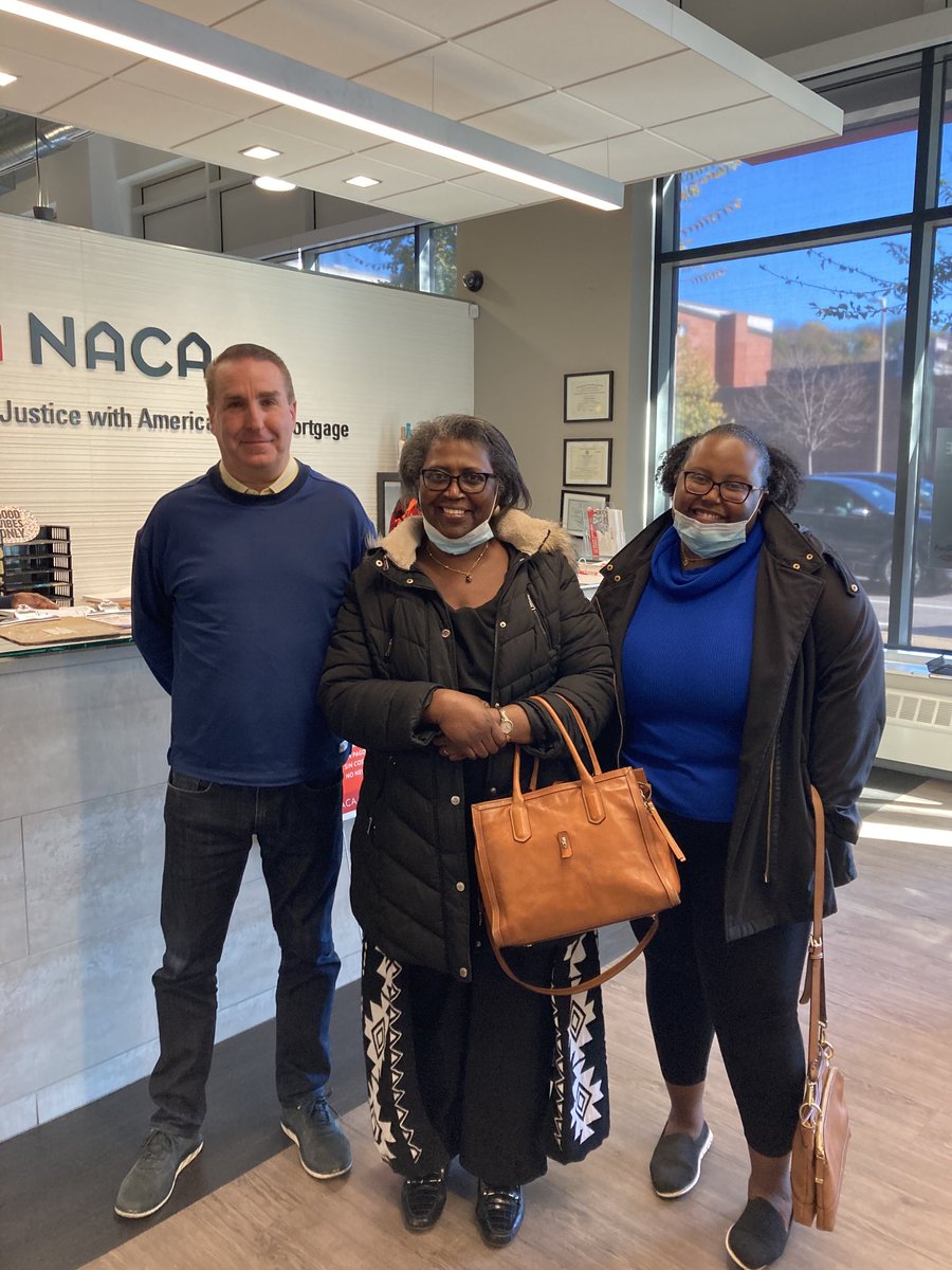 jillkonopka's tweet photo. 🏠Homeowners starting now🏠 CONGRATS🎉 Rosa Ellis &amp; daughter Sarah DeSaNogueira on buying a single family in Brockton, MA after 21 yrs. of renting thanks to @NACA_Official #BestInAmerica #mortgage &amp; dedicated employees like Michael Falvey! #NoDownPayment #NoClosingCost #NoPMI https://t.co/FtTpsCIMsn
