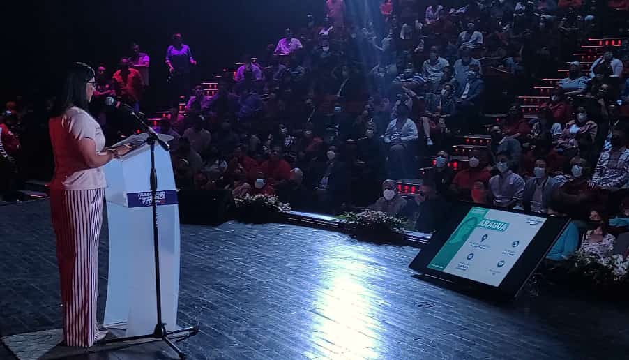 Soykarinacarpio's tweet photo. Desde el Teatro de la Ópera de Maracay inicia la presentación del Plan de Gobierno para el periodo 2021 - 2025 orientado en el desarrollo de mi amada Aragua. https://t.co/mkP1JaMaJ0