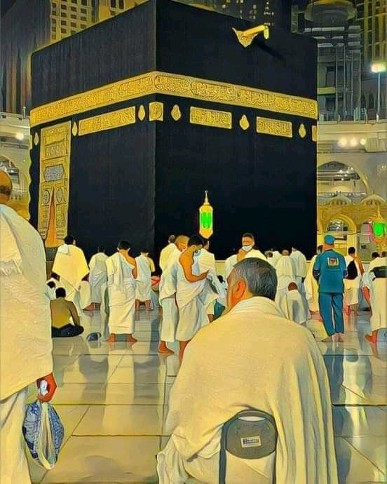 وَلَرُبَّ نازِلَةٍ يَضيقُ لَها الفَتى ذَرعاً وَعِندَ اللَهِ مِنها المَخرَجُ ضاقَت فَلَمّا اِستَحكَمَت حَلَقاتُها فُرِجَت وَكُنتُ أَظُنُّها لا تُفرَجُ