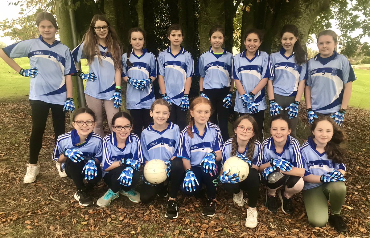 kilmanaghns's tweet photo. Our girls are so excited to finally get to wear the school jerseys and represent St Aidans at their @LadiesFootball blitz on Monday. Check out their fab school gloves gifted to them today to mark the occasion @kilkennylgfa @idsportshop @idsportshop @LeinsterLGFA @KKPeopleSport https://t.co/X8mEyy4iYC