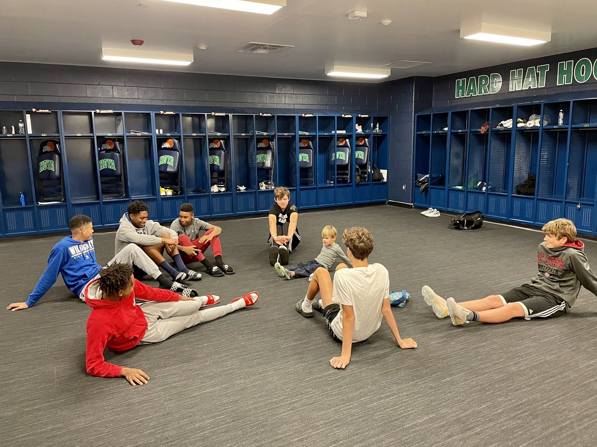 D_Brock10's tweet photo. Talking shop @hoyabball https://t.co/eXsDkBjjqX