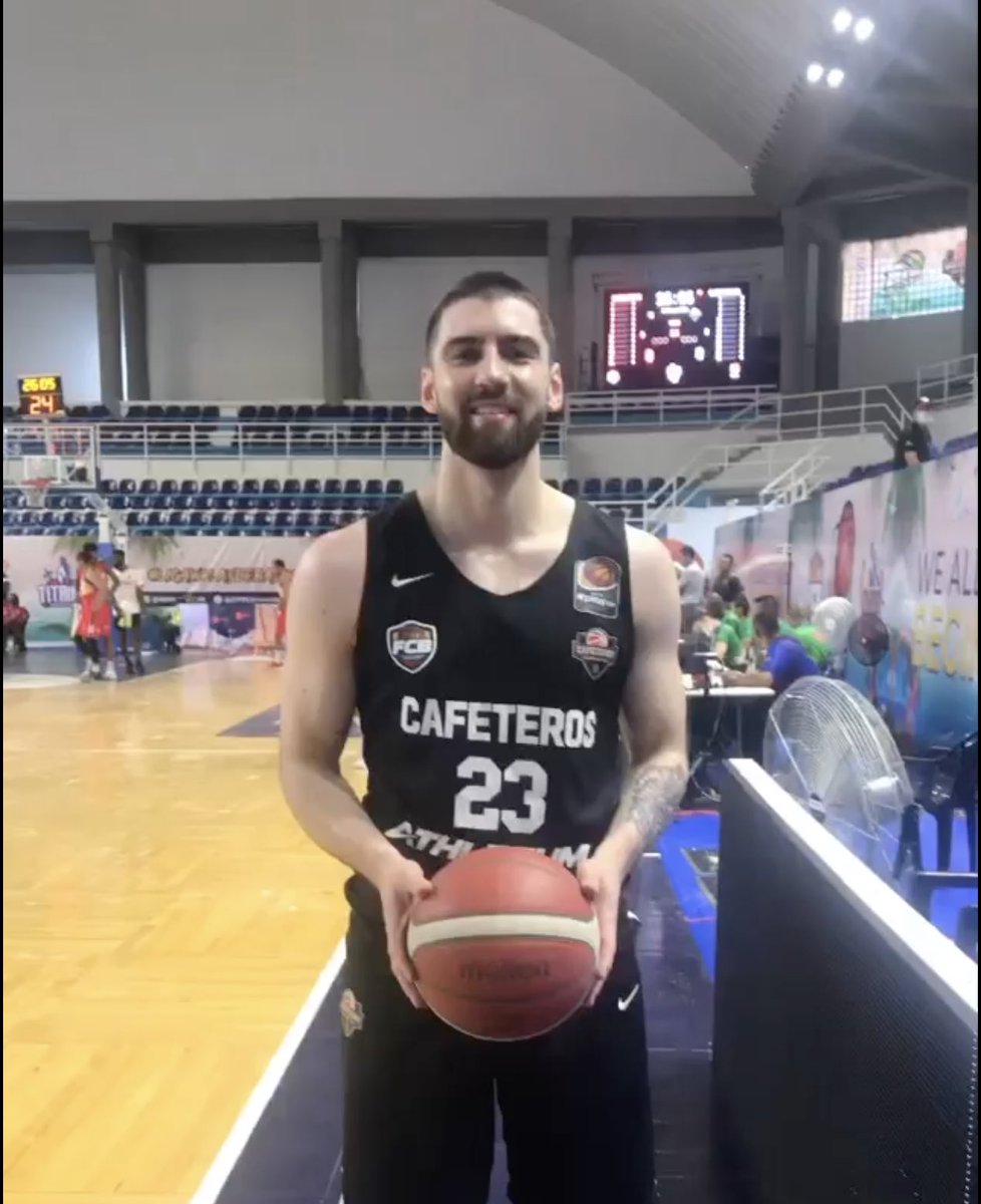 #ModoBasket
Debut ganador de <a href="/celz10/">Carlos Lauler Zañartu</a> en la <a href="/DPB_Colombia/">DPB Colombia</a> 
<a href="/cafeterosbasket/">Cafeteros Basketball</a> derrotó 73 a 59 a <a href="/corsariosbasket/">Corsarios de Cartagena BBC</a> 

🏀 10 Puntos
🙌 5 Rebotes
💫 1 Asistencias
🔥 10 Valoración
⌚️ 21 Minutos

📸: <a href="/cafeterosbasket/">Cafeteros Basketball</a>