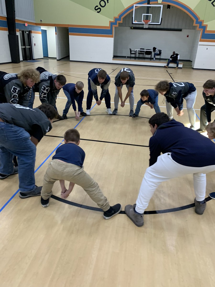 coach_Jessie's tweet photo. Big time fun at todayโs #ReadOptionFriday with our Mav buddies. We played Gaga ball, read a story together and ended with a fun game of freeze tag! #HookEm #LoveServeCare @darrenleach33 @nate_stecker @MaverickAD1 @BenDownsACMAVS @ACSchoolsTN https://t.co/5EFkheCAvP