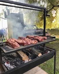 Boy72's tweet photo. @RonniePieters @SHoutrook @lc_nl @OmropFryslan @frieschdagblad @Gemeente_Lwd Zal ik de bbq meenemen om de mensen van een lekker stukje vlees te voorzien…. of mag vlees ook al niet meer? https://t.co/VJvgQr4KiQ