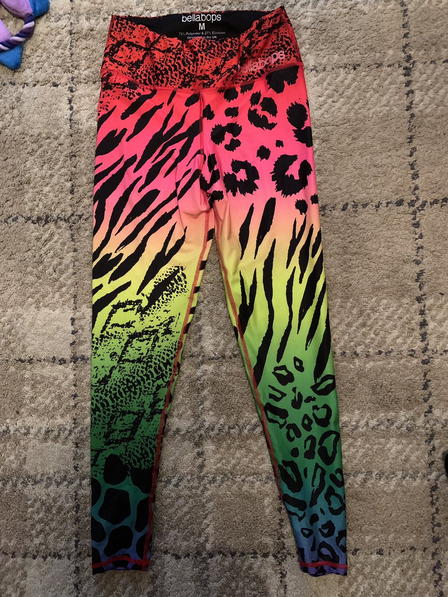 missjck1's tweet photo. Yesterday’s lunch hour run I was wearing these very jazzy #bellabops leggings 🌈 https://t.co/N00aznPRJR