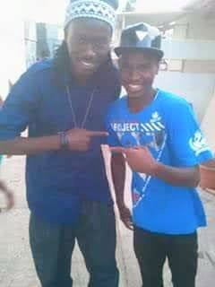 PPSthewritah's tweet photo. Laissez moi vous présenter un jeune rappeur de Grand Yoff 😉
@dipdunduguiss 🤜🏾🤛🏿
#DQ4 #dipquainzaine4
#Archives #Rapgalsen #Wareef https://t.co/QjIWDRDaQQ
