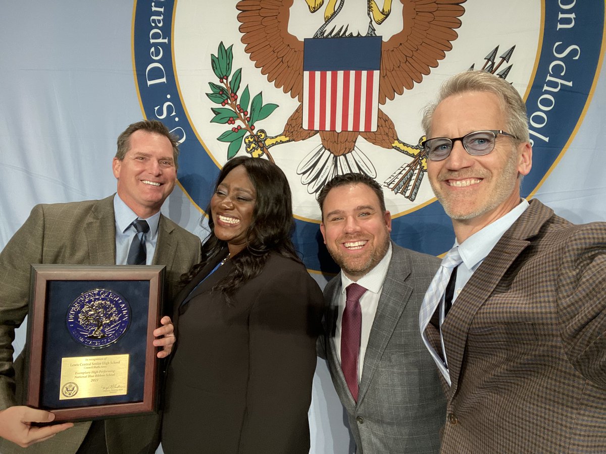RetiredSupt_DK's tweet photo. Congrats @LewisCentralCSD on our High School being awarded with the distinction of a National Blue Ribbon School! How fitting that it’s a #TitanBlueRibbon #nbrs2021 @LCHSPrincipals #WashingtonDC https://t.co/ST4YrbVaRm