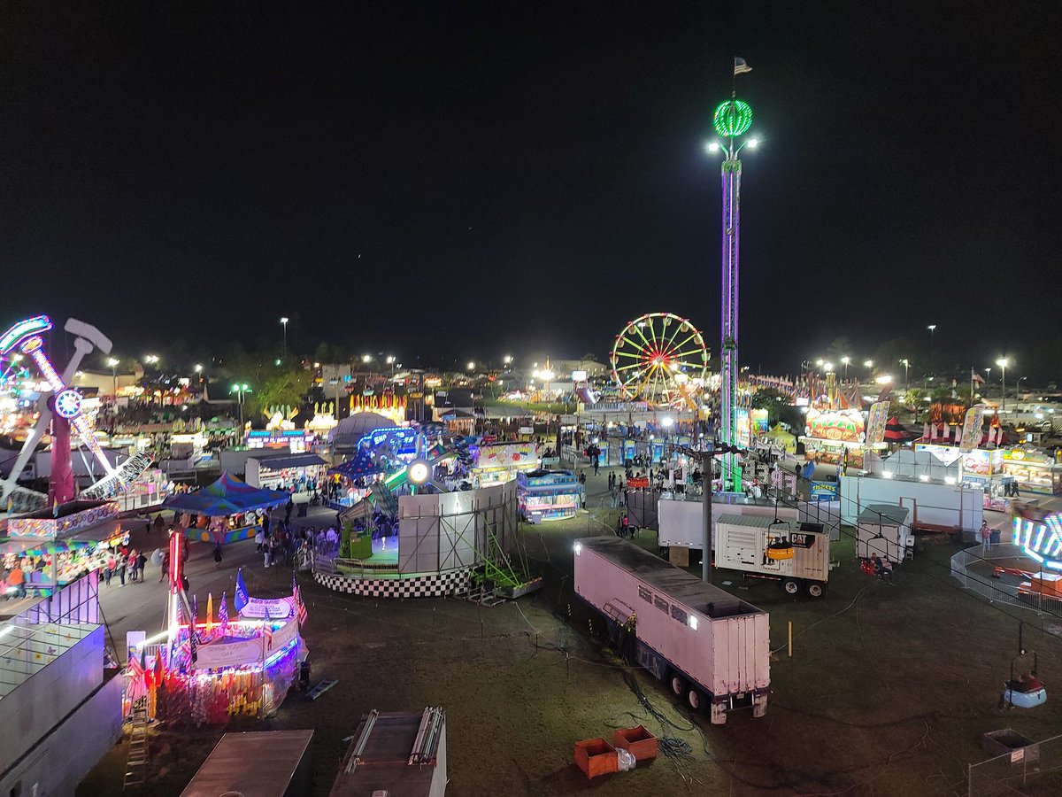 Back to Fun in '21! Pre-purchase your tickets - save the wait! Only 2 OFFICIAL ways - online or Circle K. Tickets also sold at the gate.  coastalcarolinafair.org/p/tickets--dea…

 #coastalcarolinafair