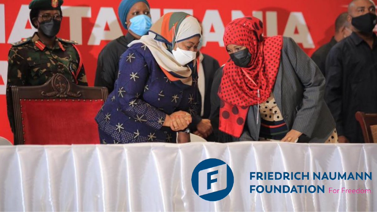 Zanzibarktv's tweet photo. Mke wa marehemu Maalim Seif Sharif Hamad, Mama Awena Sinani akizungumza jambo na Rais wa Tanzania Mama @SuluhuSamia Hassan katika mkutano wa kumbukumbu ya Maalim Seif uliofunguliwa leo #Zanzibar. Maalim Seif Foundation sasa rasmi, imezinduliwa. https://t.co/9qvcBDxCck