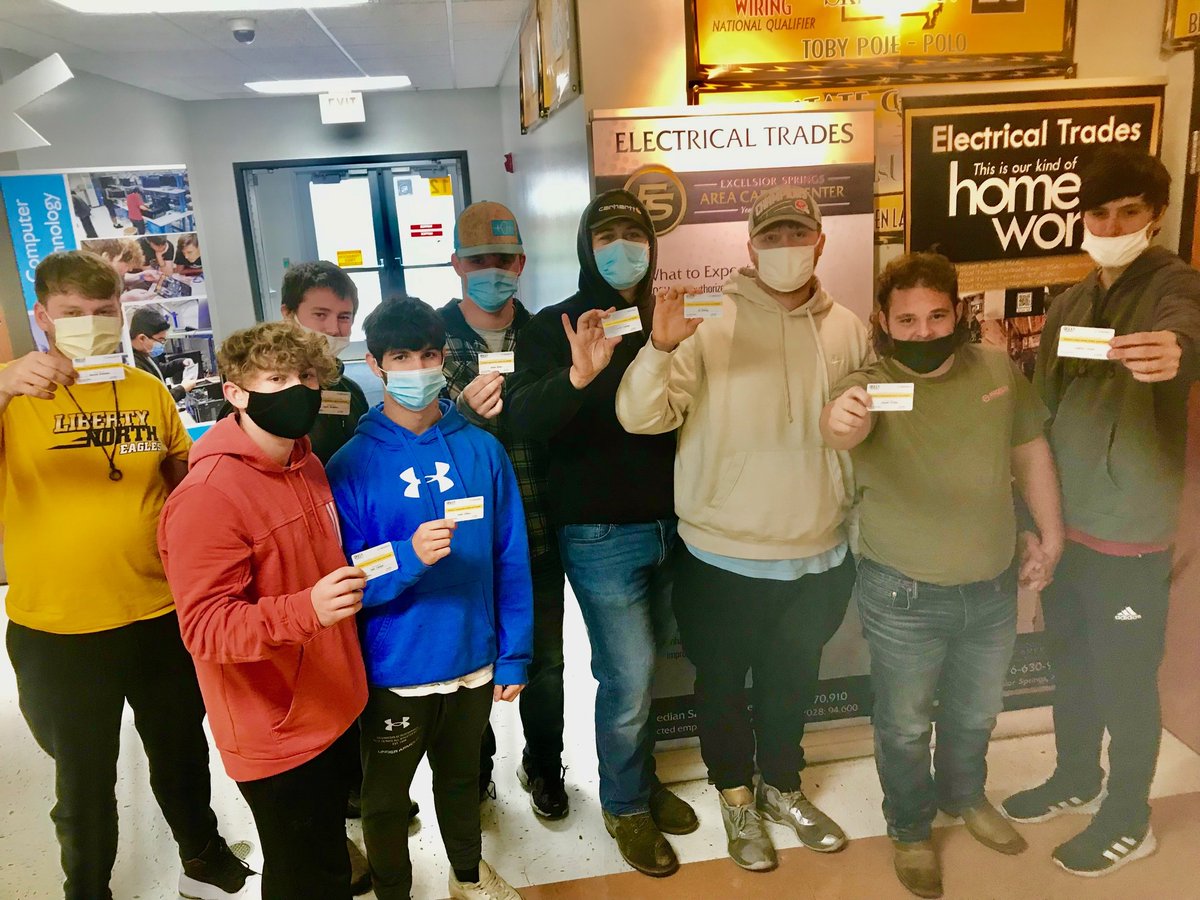 ESACC_ET's tweet photo. Congratulations to Electrical Trades' newest OSHA 10 card members!  Thanks to Mr. McBee for being a great trainer and entertainer!  These credentials are essential for continuing the journey to employment in the skilled trades.  Way to go guys and gal!! #ESACCIgnites https://t.co/XLvt7dBS7k