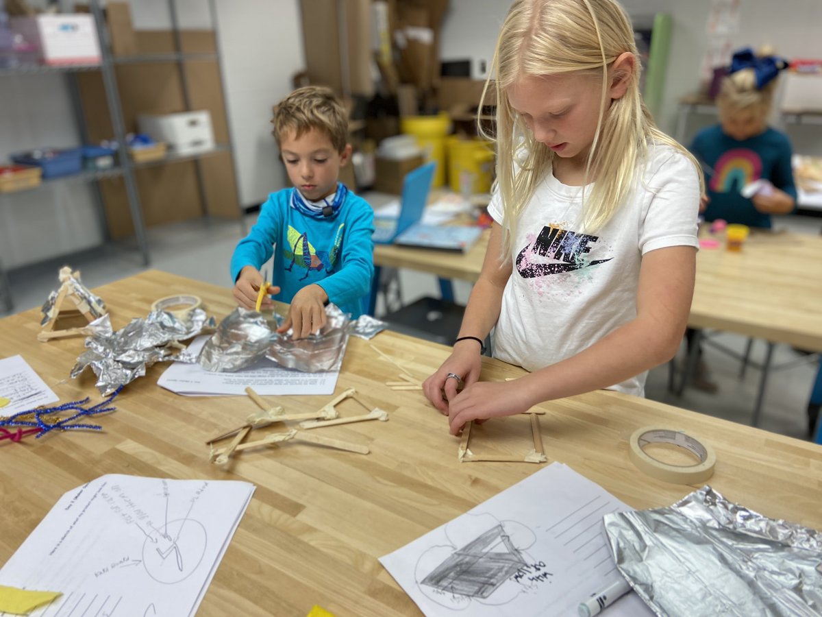 SchlieReed's tweet photo. @ElmwoodSDNB 2nd graders working with @kelliarado build prototypes for their consumer based on their #sketch and materials list @SDNBSchools #SDNBLearns #makerspace https://t.co/YMtnMjDbLC