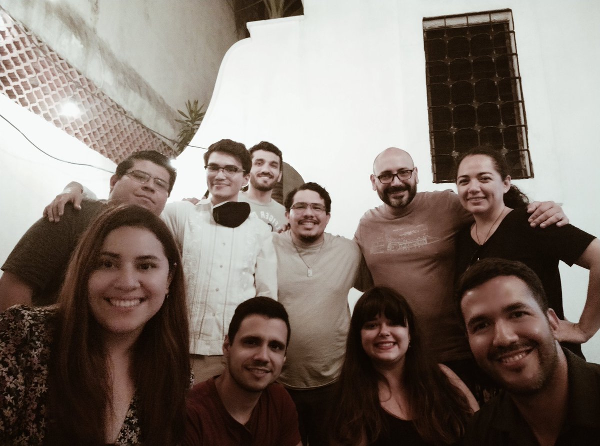 TeamCarapacho's tweet photo. Comenzamos jugando y terminamos viajando a México y Ecuador para reunirnos y pasarla increíble. Viva el TC / Travel Company.
✈️✨🇪🇨🇲🇽✨. https://t.co/hP2wDnsL4w