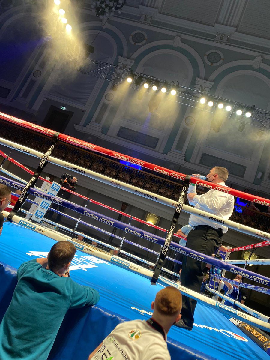 ESBRBoxing's tweet image. BRITISH BOXING IS THRIVING! 🇬🇧 🙌

ESBR Are Covering Two Shows Tonight: 

▪️Conlan Boxing - Ulster Hall 🏛

▪️Warren Boxing Management - York Hall🏛

LET’S GO! 💥

#boxing 🥊 #ConlanBoxing #WarrenBoxingManagement #britishboxing 🇬🇧