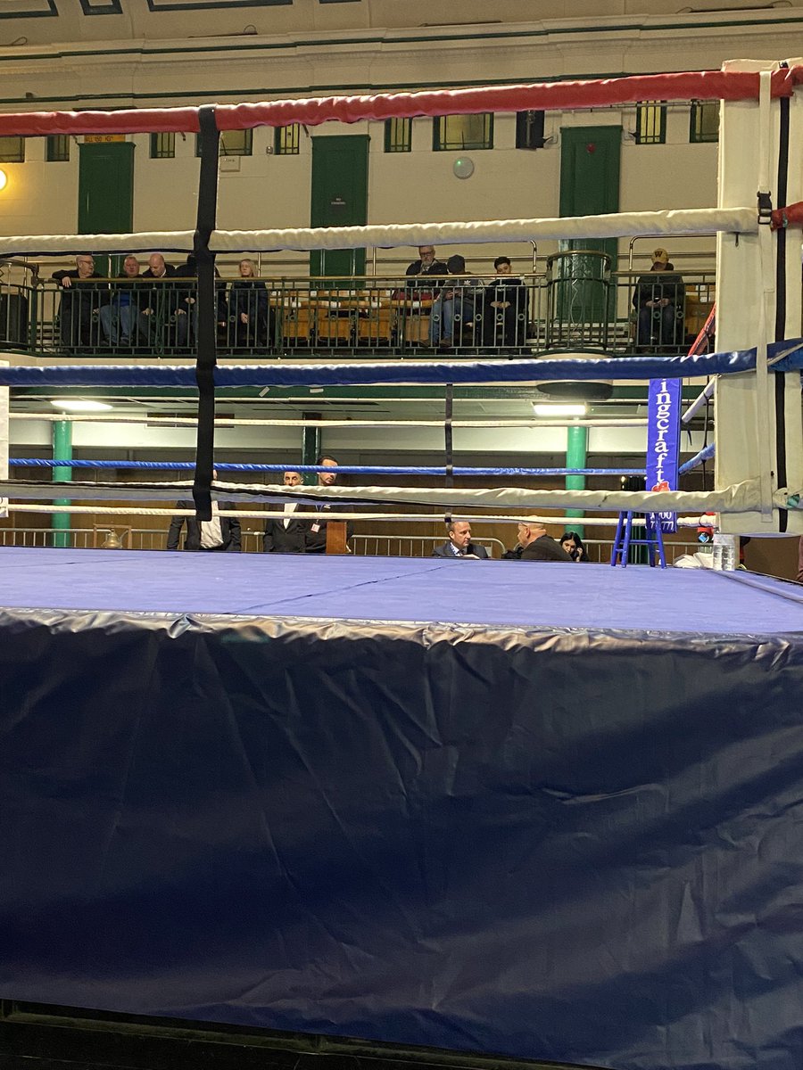 ESBRBoxing's tweet image. BRITISH BOXING IS THRIVING! 🇬🇧 🙌

ESBR Are Covering Two Shows Tonight: 

▪️Conlan Boxing - Ulster Hall 🏛

▪️Warren Boxing Management - York Hall🏛

LET’S GO! 💥

#boxing 🥊 #ConlanBoxing #WarrenBoxingManagement #britishboxing 🇬🇧