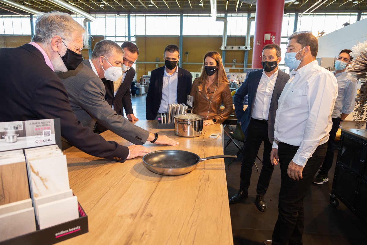 AsocFeriasEsp's tweet photo. ▶️ Esta mañana se ha llevado a cabo la inauguración de la 27ª Edición de #FiraHogar, así como de la 22ª edición de #FIRAMACO Ambos eventos estarán exponiéndose hasta el 7 de noviembre en @IFA_Feria
ℹ️ Más info: https://t.co/RCLecwZ3da
#AsocFeriasEsp #ferias #eventos https://t.co/sQSybASM1S