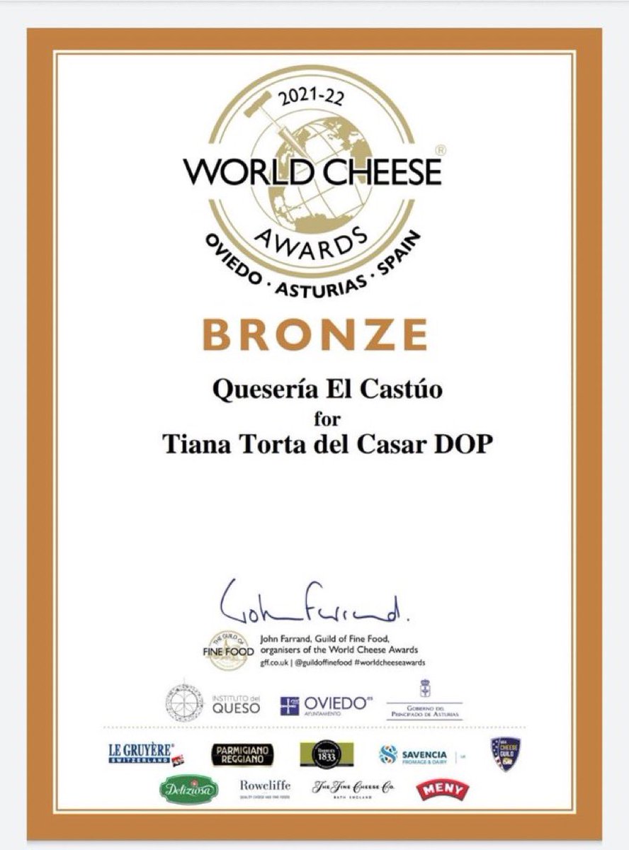 tortacasar's tweet photo. 🧀 ¡¡Un nuevo premio para la #tortadelcasar!!
🧀 Esta vez el Bronce para ‘Tiana’, de la Quesería El Castuo, en el @cheesefest2021, que se ha celebrado en Oviedo.
🧀 Felicidades por vuestro tesón y saber hacer ¡Bravo!
#tortadelcasar #oviedo #elcastuo https://t.co/OS0j33L8V7