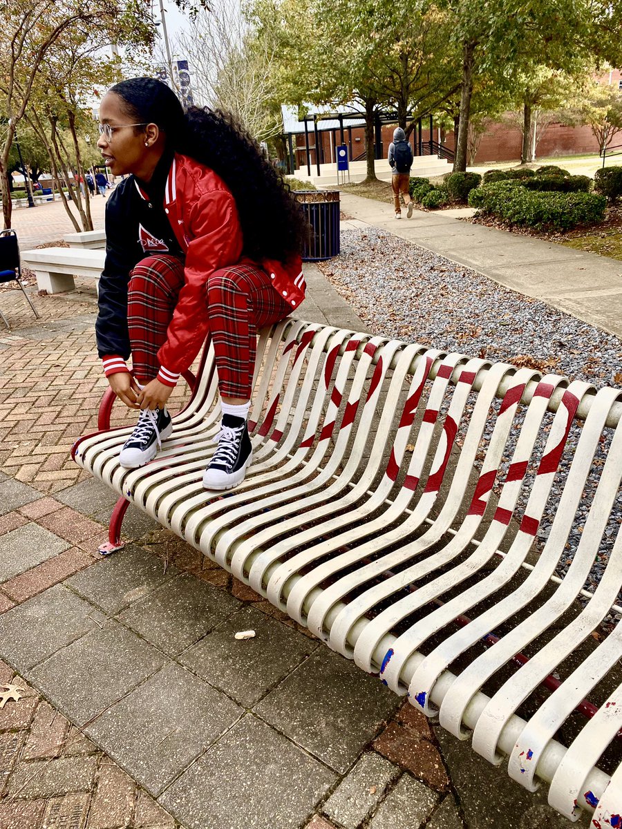 gmonet_'s tweet photo. Got you seeing red 😍😌 #DeltaPi https://t.co/5D86HjggHd