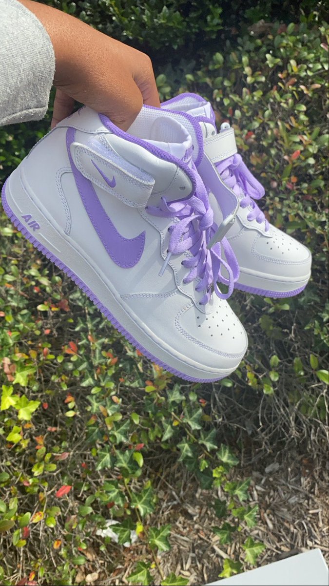 KayyDollaSign's tweet photo. 💜💟😈🌂☂️🔮
custom purple ones
for the winnn😮💨😍!!
instagram: kjs.artistry ✨
#customshoes #airforce1 #blackart #customforces #smallbusiness #customkicks #ncat #uncg #femaleartist #ncat #ncat21 #ncat22 #ncat23 #ncat24 #ncat25 #aggiepride #aggieapparel https://t.co/XgzYawKday