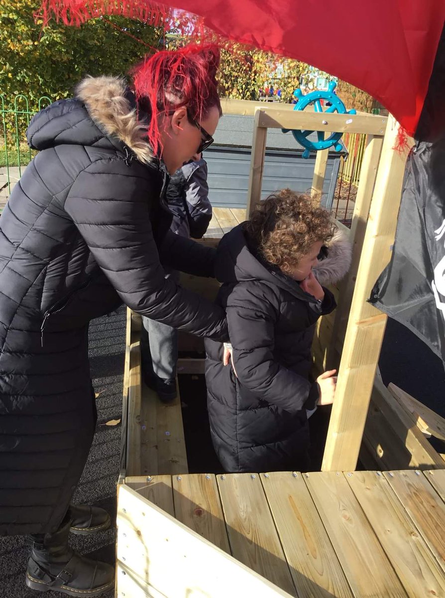 SchoolPentland's tweet photo. Class Eiffel Tower have started the first week back off with a BANG!!
The children have been creating their own fireworks!
Enjoyed playing on our new pirate ship and had sticky fun making colourful Diwali pictures.#positivepentland #pentlandfamily #pentlandvalues #send https://t.co/VBauUwcvuL