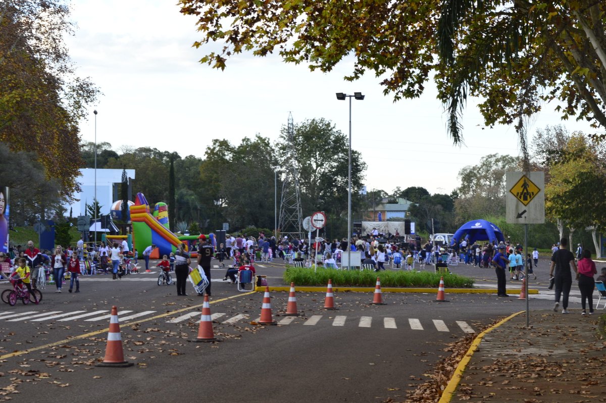 unijuifm's tweet photo. NESTE DOMINGO TEM! Voltamos com o Domingo no Campus! Vem saber o que vai rolar: https://t.co/cMbAvxqHPS https://t.co/9ThQAGCb7w