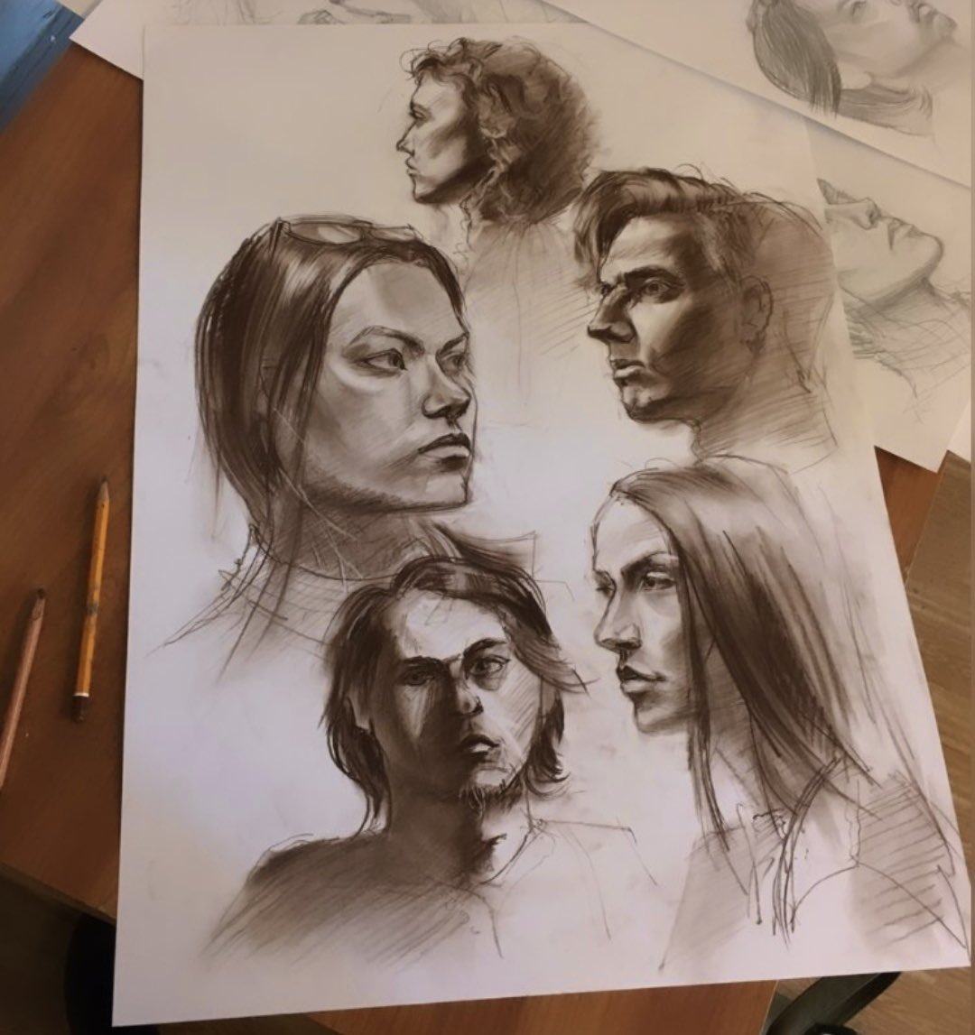 akeelina's tweet photo. This is my first tweet on this account, so I want to say a few fats about both me and my work #NFTartist 
- I don't remember exactly when I started drawing, but I started doing it before school. I lived in a small town, we did not have art colleges and institutes, so at the age… https://t.co/rDujB9LAZu