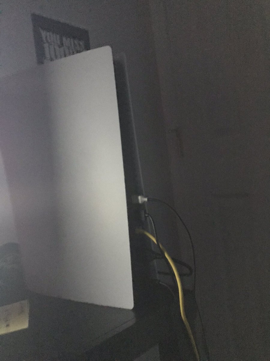 B. Loewe tweet media