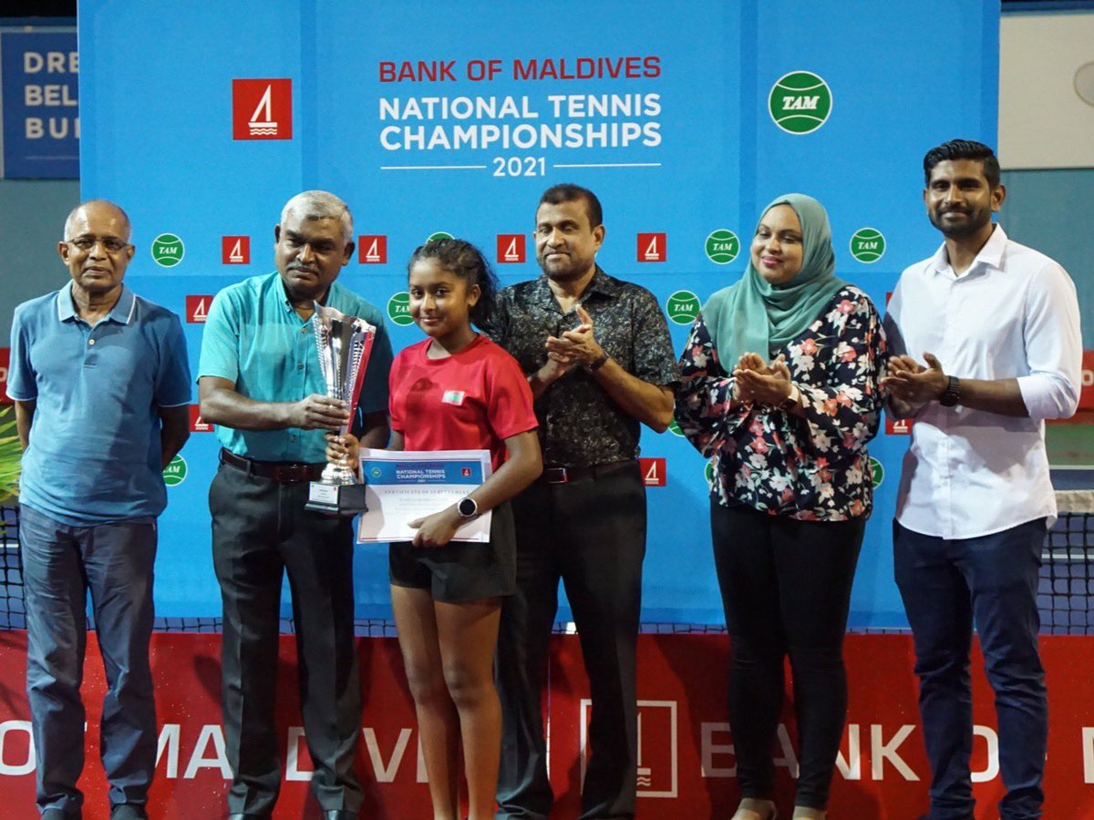 nazmyhameed's tweet photo. Congratulations Naba Nishan 

Naba has won BML Tennis National Championship in 3 categories. 
1- Women's open singles
2- junior opens singles
3- Women's open doubles

First time that an 11 year old had won these 3 categories. 
@tennismv1 @MoYSCEmv @nishoe @AhmedMahloof https://t.co/GRYsc9eeh5