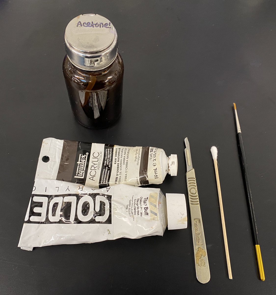 #museum30 Day 5 - it was hard to narrow it down, but these are the 5️⃣ tools I’ve been using most often in my recent projects (the paints count as one…)