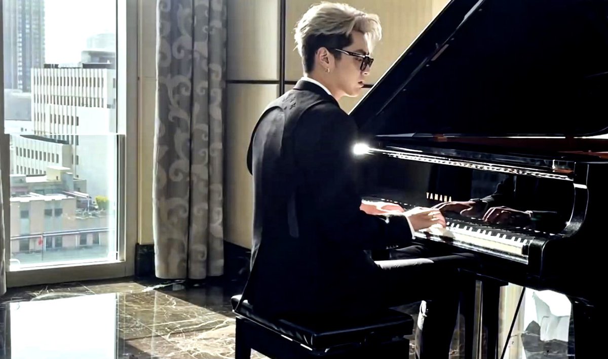 KISSMEMYFAN1106♡ tweet media