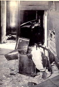 BandEAtoZ's tweet image. Because they had the time, this wasn’t just a bank robbery, it was a complex attack on the town.

rwf2000.com/Bank.htm 

#OutOfScope #PhysicalSecurity #ThreatModel #OpenSesame #truecrime #SafeTechnician #SafeEngineer #safetech #safecracker