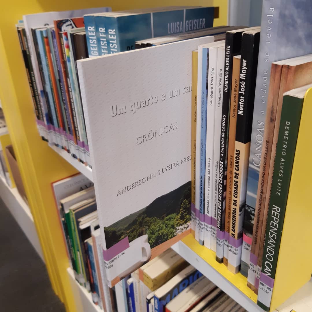 asprestes's tweet photo. Meu livro na biblioteca do @sesc_rs em Canoas 📚  tem exemplar na biblioteca pública da @PrefCanoas tb. É um orgulho ter eles disponíveis para a comunidade. 
Link para adquirir (R$ 11,00): https://t.co/jA5Ek8AjyN...
#livrodecronicas #livro #sesccanoas #escritor #kdp #biblioteca https://t.co/cYqMyvVmHt