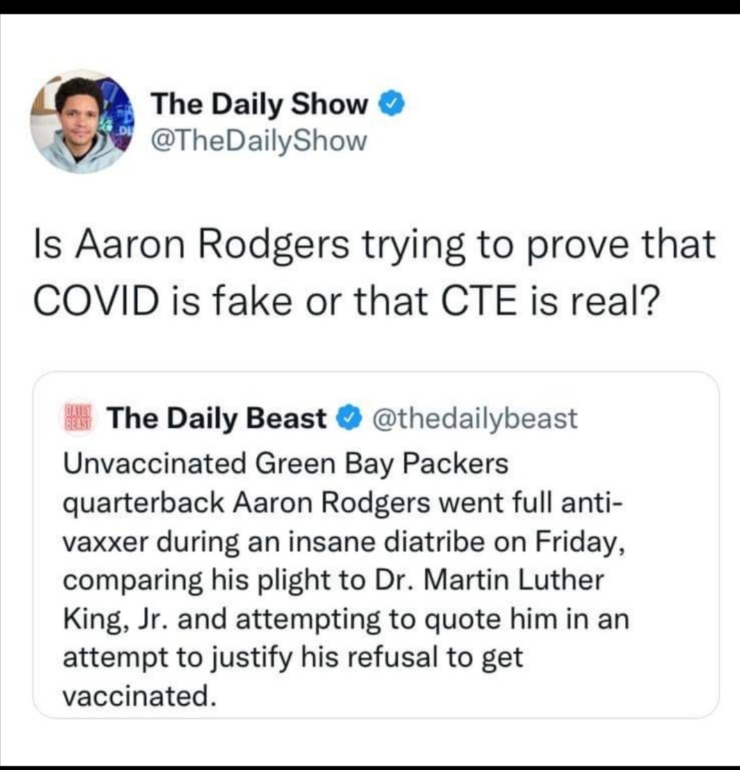 jucyloe's tweet photo. Soooo disappointed #aaronrogers got brainwashed by #shailenewoodley? Or is it the CTE? Either way. Soooo disappointed. Also if you're white and having a 'plight' don't quote #mlk if you want anyone to take you seriously.....🙄🙄🙄  #hottonot
#aintgotnotimeforantivaxxidiots https://t.co/3UEY8Uc6zz
