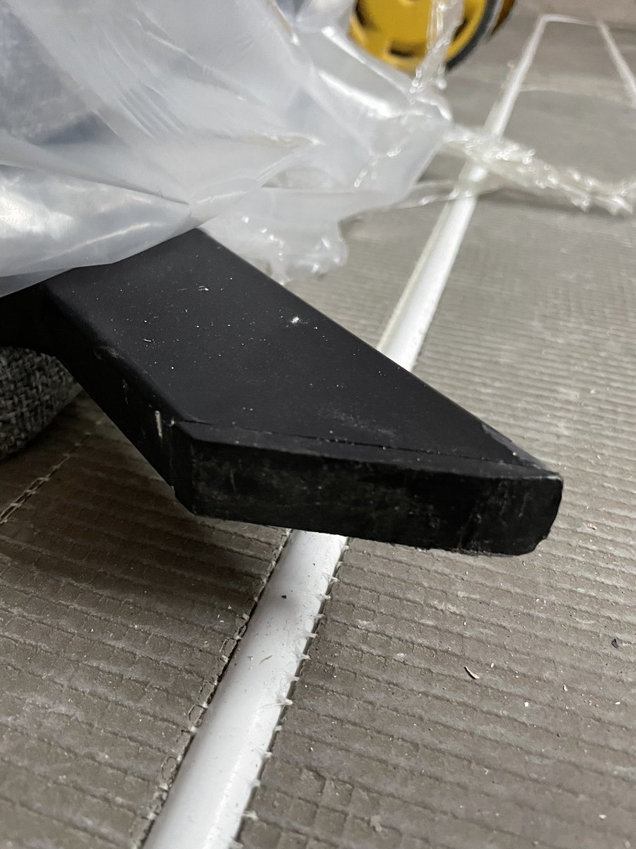 davidhaydencase's tweet photo. @johnlewishelp hi! Had a sofa delivered and one of the rubber feet are missing - can you help please? https://t.co/xlAtqA5Wcd