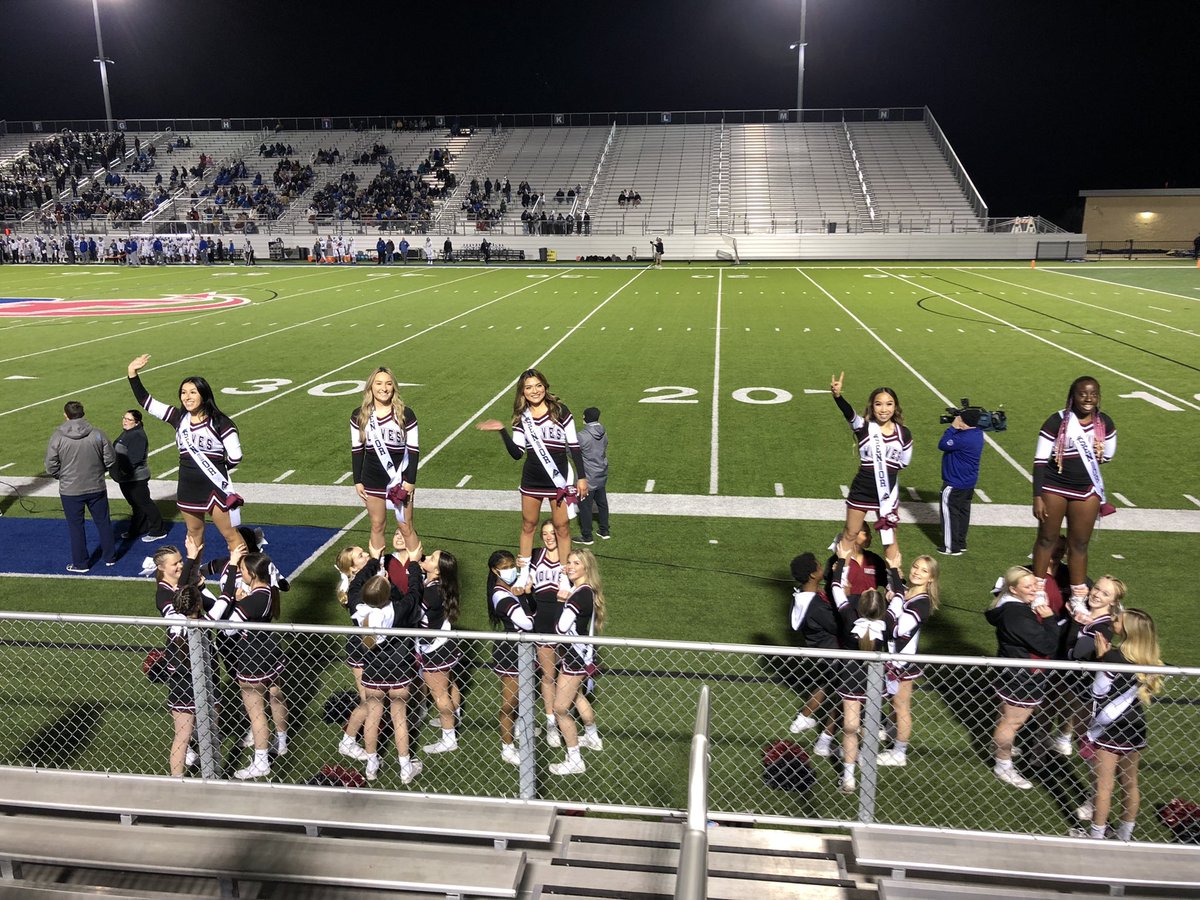 Weiss Cheerleading tweet media