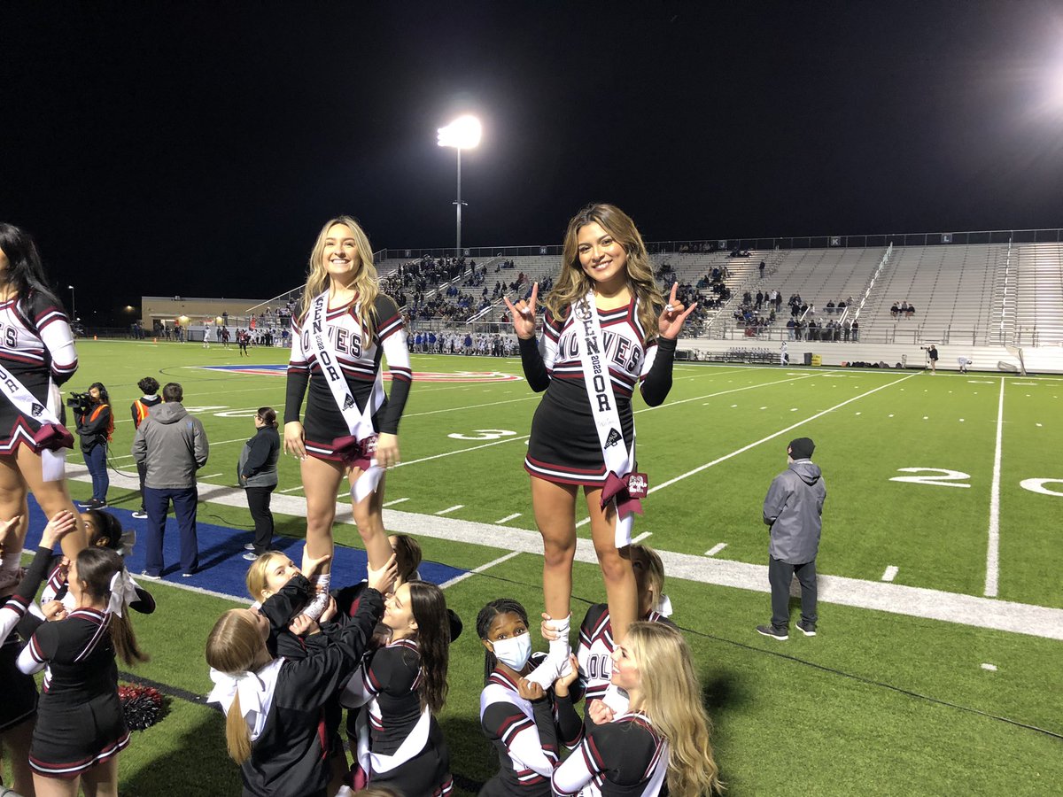 Weiss Cheerleading tweet media