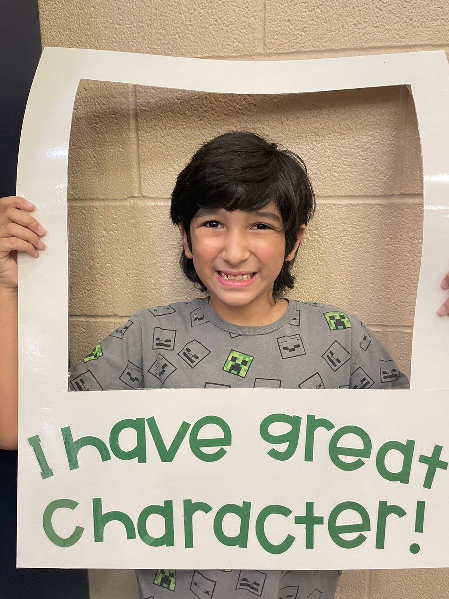 MirandaPartyof4's tweet photo. Spent this wonderful Friday morning celebrating my ChunkaDoo! He is a Trustworthy Pillar of Character recipient. We’re so proud of our growing baby boy Jacob!! #poc #pillarofcharacter #trustworthy #JacobRuben #mychunkydoo https://t.co/NKQ1ycXCkw