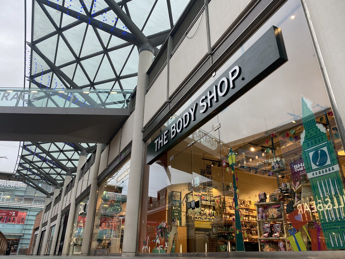 lammie_pie1978's tweet photo. @TheBodyShopUK newly refurbished store opened today @Liverpool_ONE #retail #liverpool #christmasiscoming #FridayFeeling https://t.co/ctCJw4Y6Zt