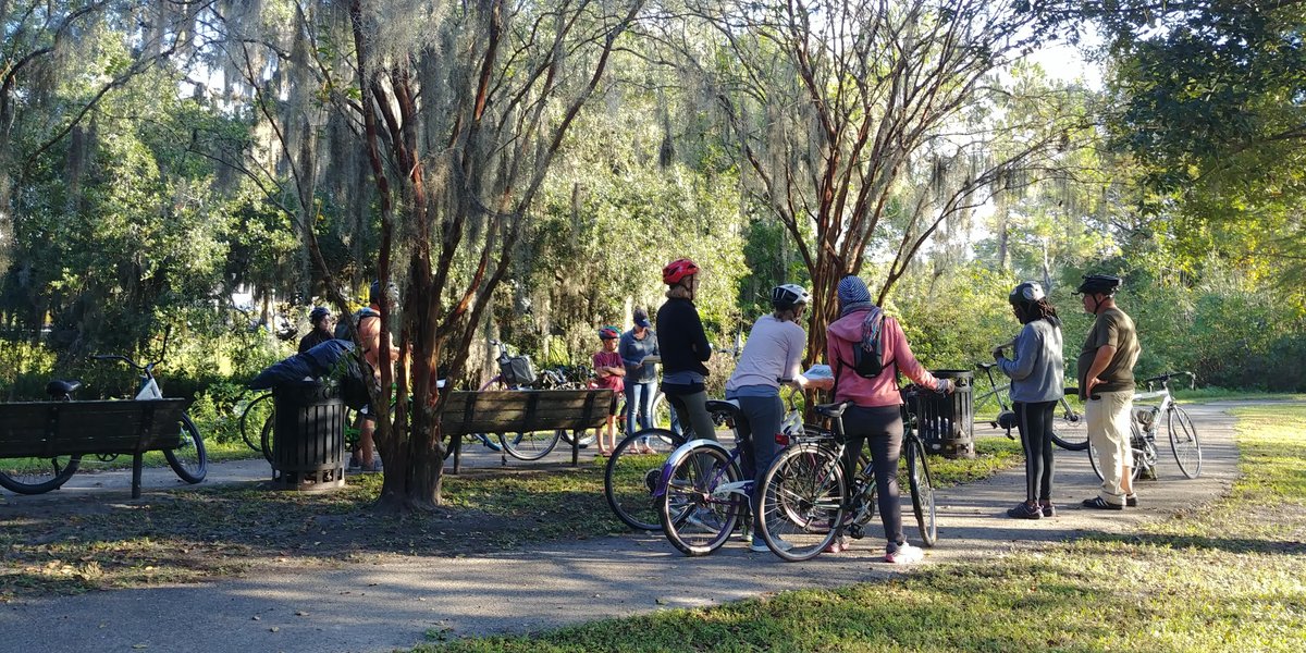 SJRiverkeeper's tweet photo. For #RiverFriendlyFriday, we're featuring our monthly education program Go Take a Hike! This week our team led a bike ride along McCoys Creek. ๐ฒ We learned about the #EmeraldTrail, tested the water quality of the creek & talked about Rising Tides' 9 years of cleaning the creek. https://t.co/8ozHANvgyb