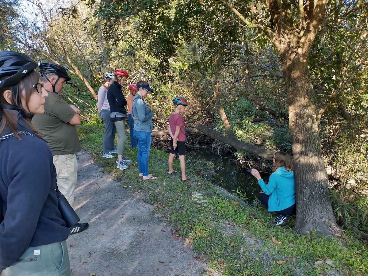 SJRiverkeeper's tweet photo. For #RiverFriendlyFriday, we're featuring our monthly education program Go Take a Hike! This week our team led a bike ride along McCoys Creek. ๐ฒ We learned about the #EmeraldTrail, tested the water quality of the creek & talked about Rising Tides' 9 years of cleaning the creek. https://t.co/8ozHANvgyb