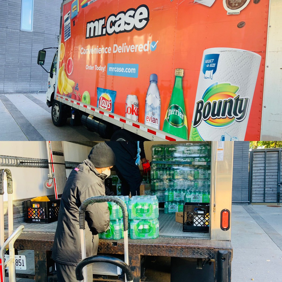 jtrudeau3302's tweet image. Huge Thanks to @MrCaseDelivery for their very generous donation of over 2000 bottles of water, two years in a row for the Out of the Cold Foundation. We are excited to begin this program here @branksomehall next week for 26 weeks. #feedbyexample #communityimpact #volunteering