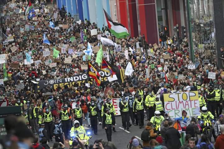 patriciakombo's tweet photo. School strike in #COP26 
#COP26Glasgow 

Enough of Empty promises
Its time to Act https://t.co/wTJ7HlcYgk