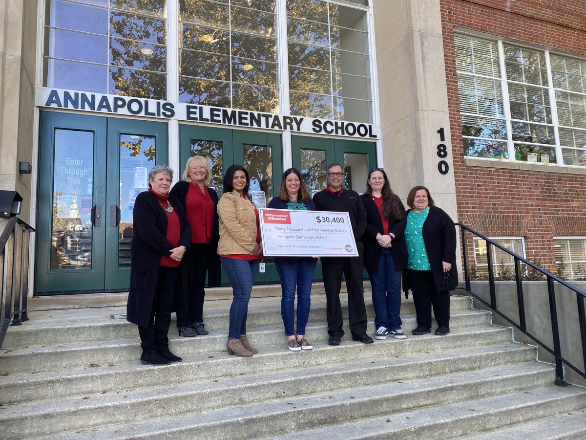 aacpsmccurdy's tweet photo. Thanks to ⁦the Annapolis ⁦@officedepot⁩ for donating over $30k in school supplies to ⁦@AnnapESAACPS⁩.  #officedepot #district50 #aacpsawesome ⁦@aacpspartners⁩ https://t.co/xPVrEdI1sW