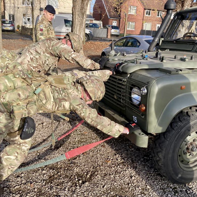 43HQSpSqnRE's tweet photo. Commander’s Challenge No.1 - #BattlePT. Today members of 43 completed the first of a series of challenges for the @Comd170Gp Cup. Log race, strong man, loaded march, casualty drags and carries. Well done #AAPTI LCpl T for organising 💪 bring on the next event. #JNCOLeadership https://t.co/rA0Vv2qKIM