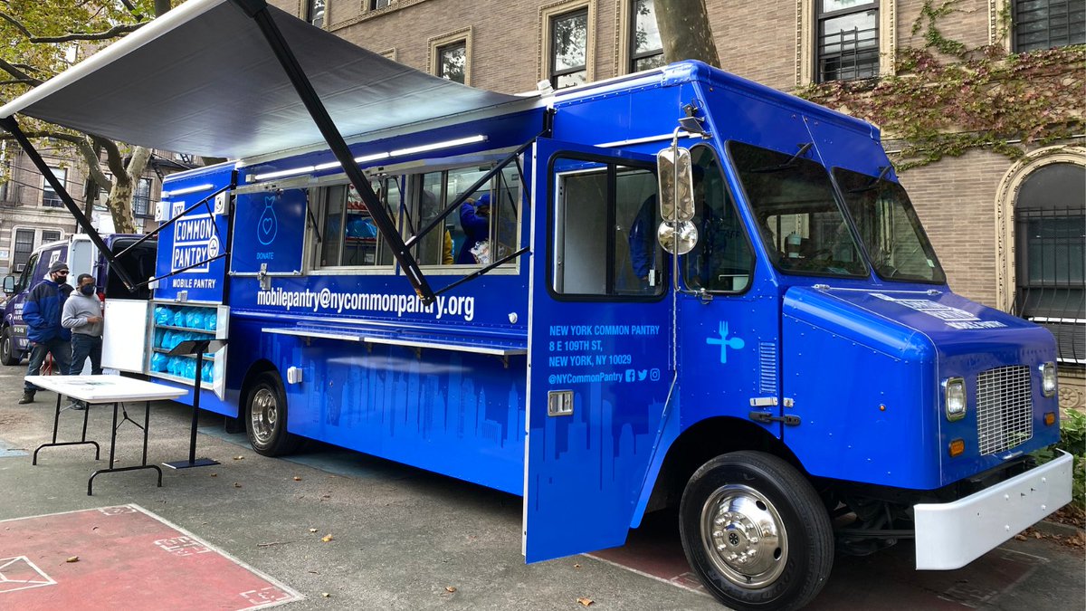 thad_davis's tweet photo. Pantry services get wheels with @NYCommonPantry's new Mobile Pantry Vehicle! The vehicle was “rolled” out last Friday at St. Ann’s Church in the Bronx and brings the best of NYCP on the go. 

Many thanks to @FreshDirect!

#NYCommonPantry #NYCP #MobilePantry #FoodSecurity #NYC https://t.co/HNJAk2pG6e