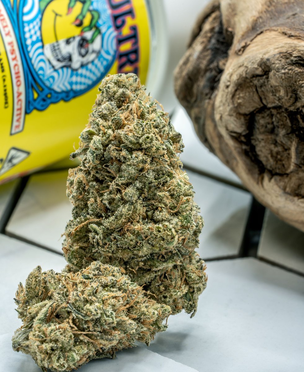 TheCornerlbc's tweet photo. Power through the rest of the week with LCSD from @MJ_Ultra_Brand.  #thecornerlbc https://t.co/kvZyJYpkdy