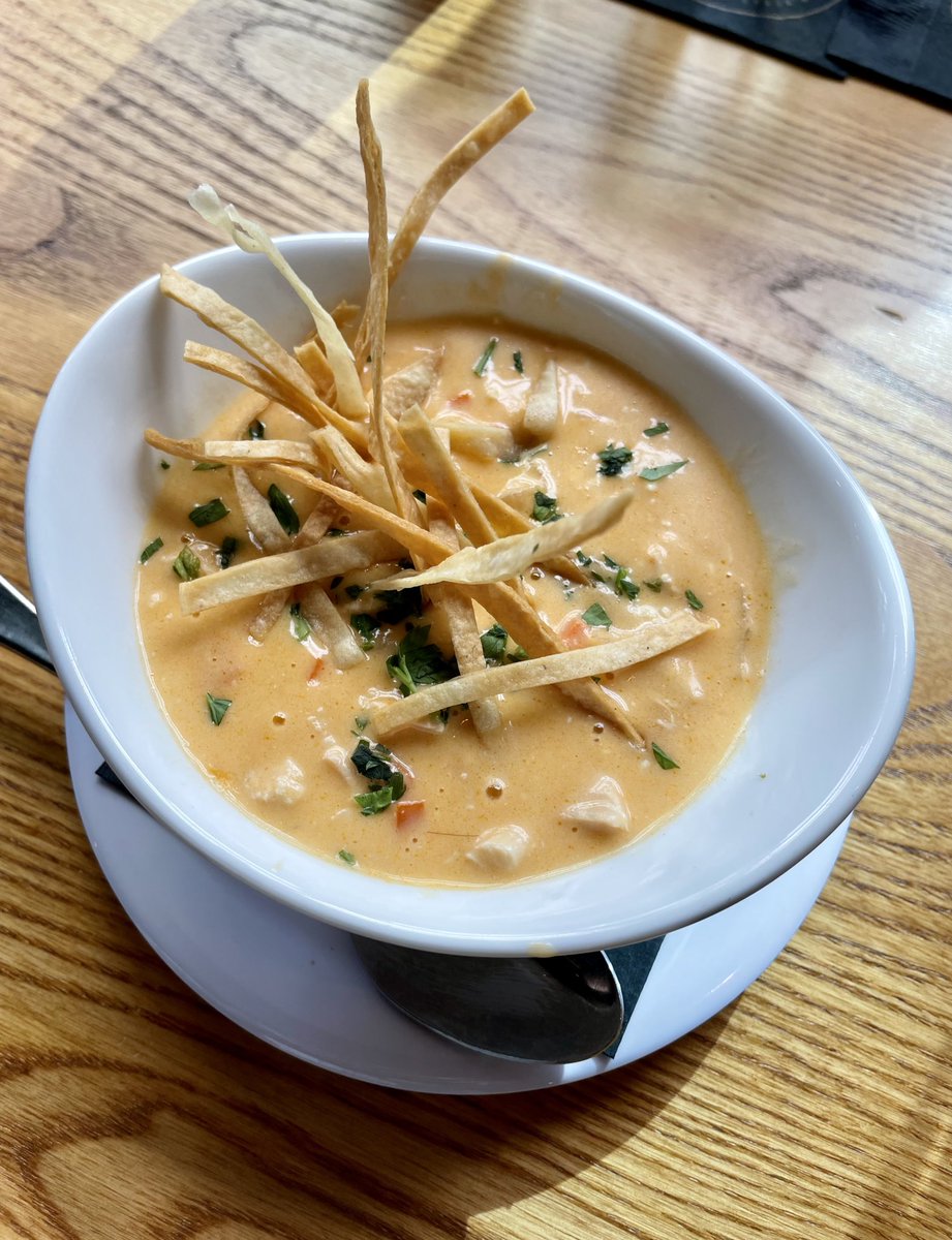 PITCHPIZZERIA's tweet photo. Buffalo Chicken Soup EVERYDAY! Yes, you read that right…we are serving one of your favs everyday along with a soup of the day! #buffalochicken #soup #Lunch #Dinner #Omaha #Dundee #Scottsdale #soupson #amazing #newfallmenu https://t.co/IqrjYzJf5q