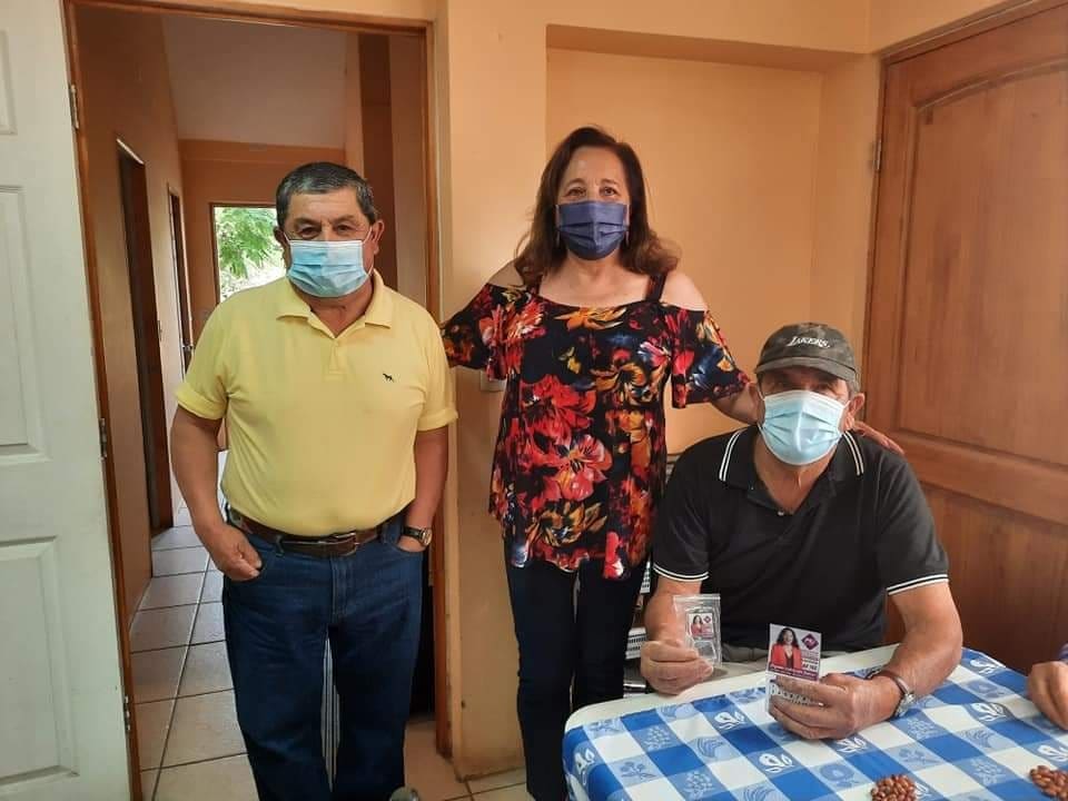 core_rodriguez's tweet photo. #CoreRodríguez Muchas gracias por la linda reunión queridos amigos y amigas CAM "Sagrado Corazón de Jesus", donde pudimos compartir, recordar y conversar acerca de sus proyectos futuros.

¡Sigamos trabajando juntos! 
María Victoria Rodríguez 
Consejera Regional
#SiempreContigo https://t.co/Mau8tgN7Vl