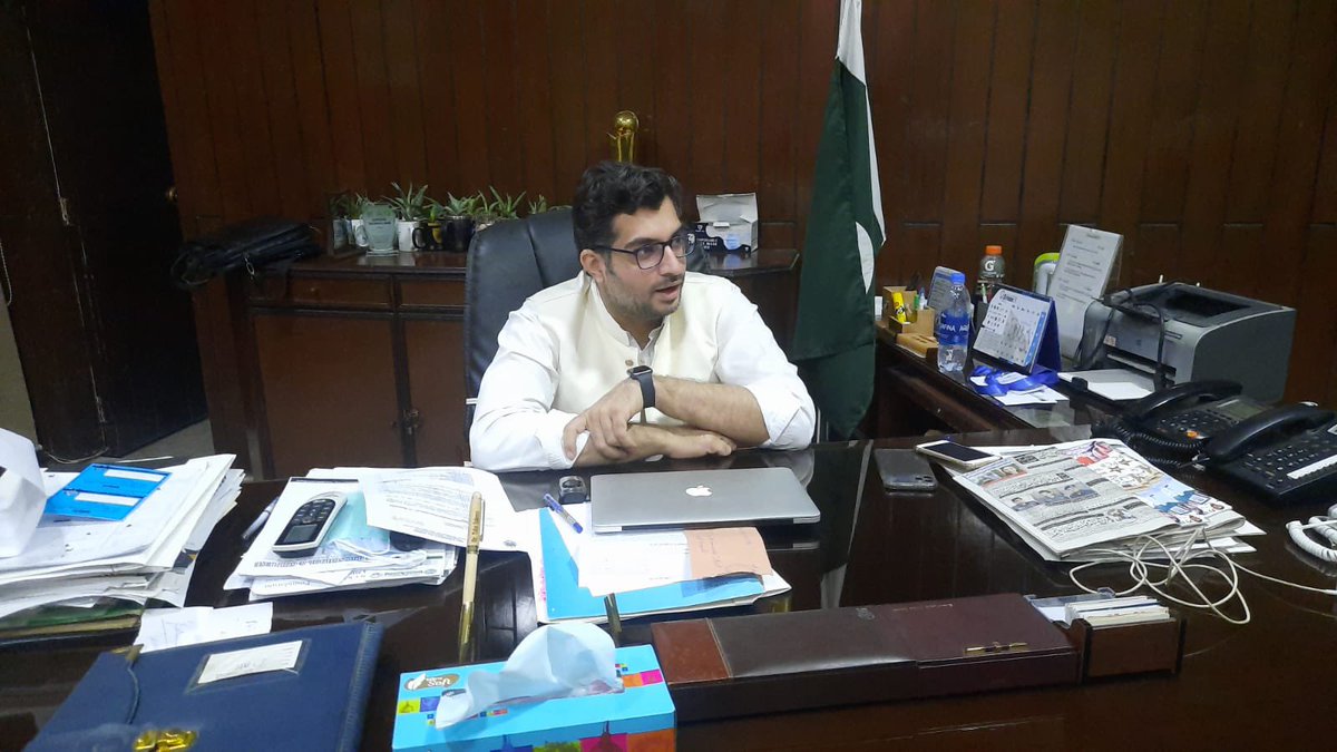 DCKhiCentral's tweet photo. Met the delegation of #FBATI, to discuss the issues faced by the industry and to discuss the CSR opportunities available in the district. https://t.co/pj9i48cRWE