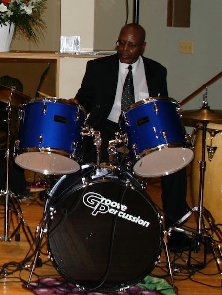 EricJaznest's tweet photo. You are invited to an exciting new Jazz venue in the heart of Brooklyn!
Monado's Jazz Lounge presents it's first Jazz show!
with  The Eric Frazier Trio!,8-11PM Saturday, Nov. 6, 2021, Yayoi Ikawa-PianoHilliard Green - Bass
Eric Frazier-Drums
942 Atlantic Ave Bklyn NY
718-313-9999 https://t.co/oL81v5pqLO