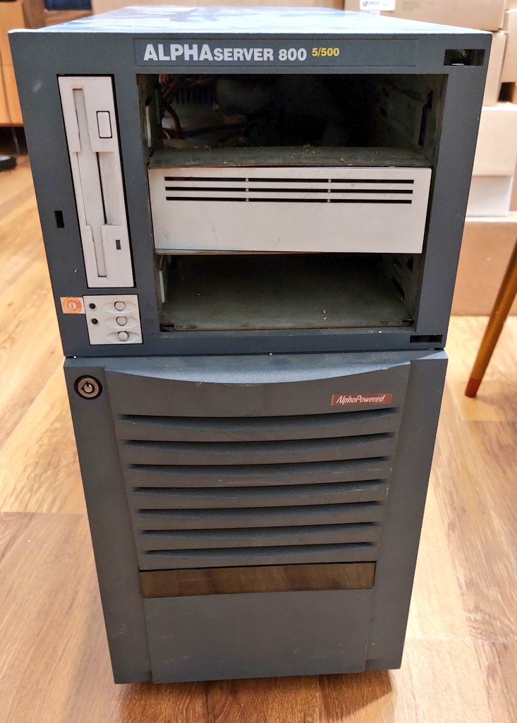 sncmuseum's tweet photo. alpha server have saved from gold scrap miners.
#retroserver https://t.co/3DBNokBKQS